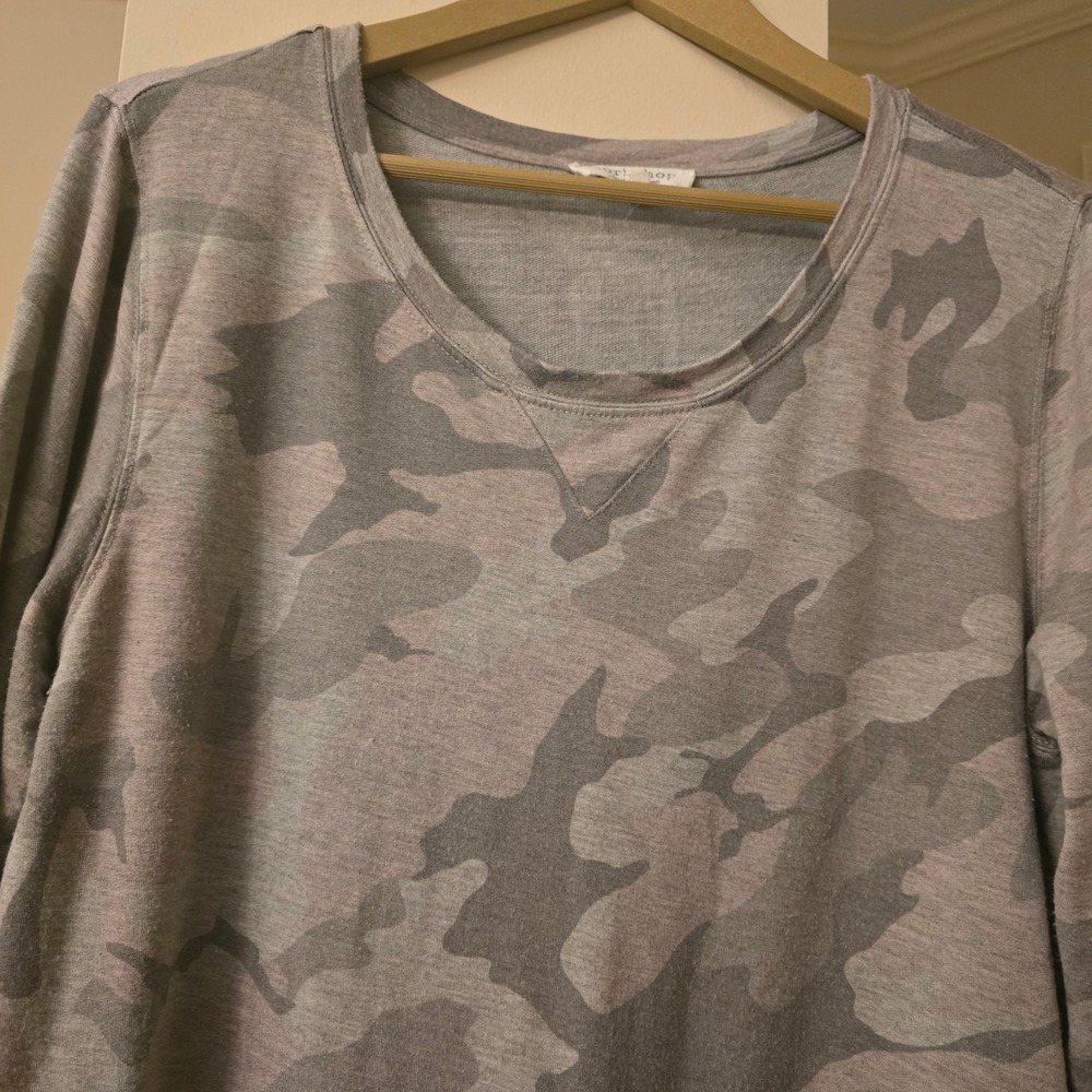 Workshop Republic Clothing Camouflage Sweatshirt Long Sleeve Top Womens Size L